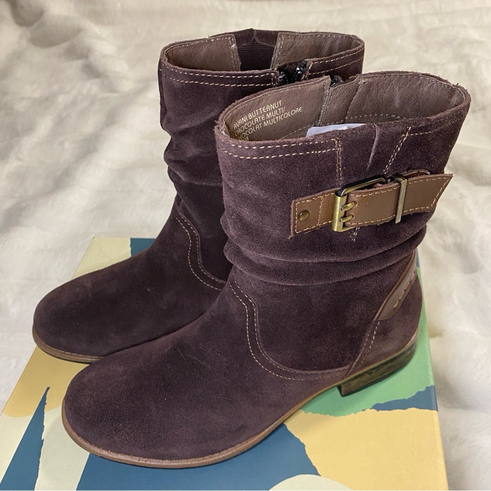 New In a Box Earth Avani 2 Butternut Woman's Brown Suede Boots - Size 8.5 - Picture 10 of 16
